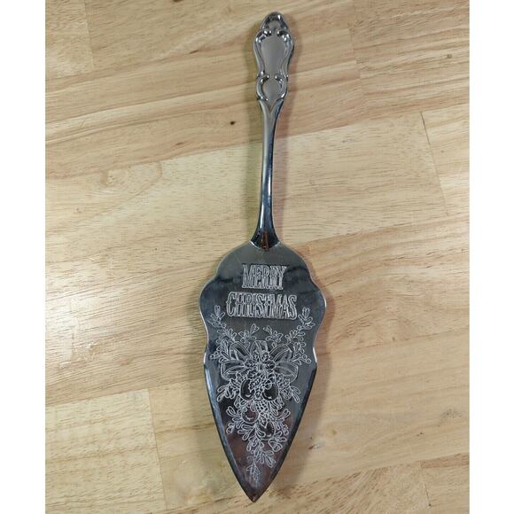 Merry Christmas Silver Plated Cake Pie Server by International Silver Co. - Picture 1 of 5